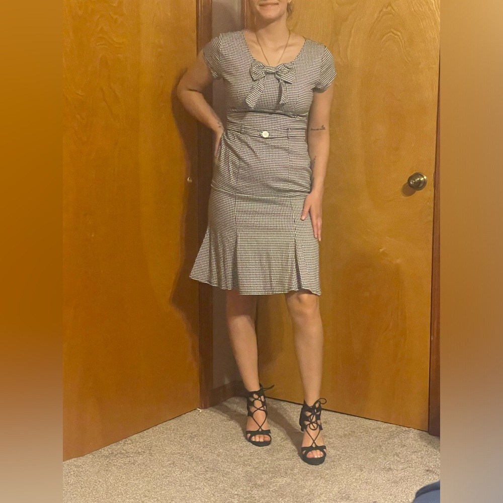 Miusol Black and White Midi Dress